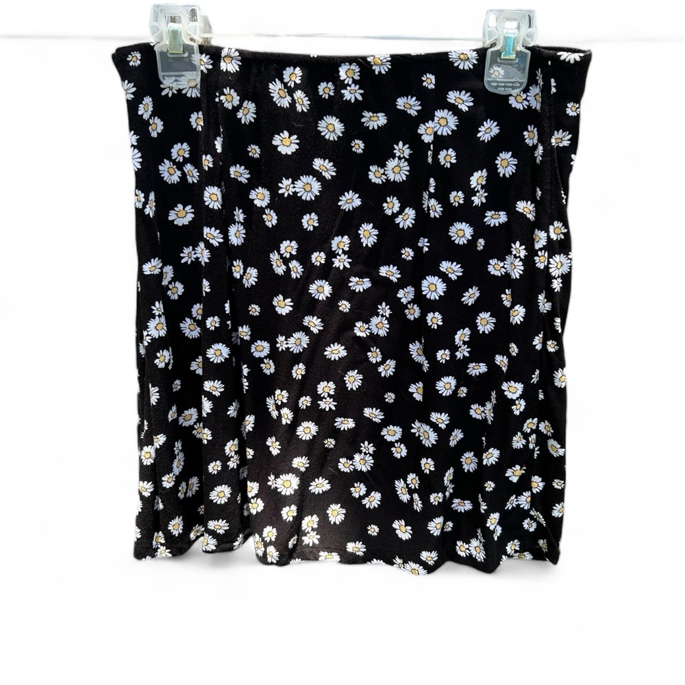 Hollister white flower black high rise mini skirt size large